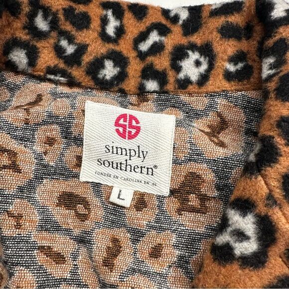 Simply Southern Leopard Print Fleece Shacket Relaxed Fit, Women's Size L - Picture 6 of 15
